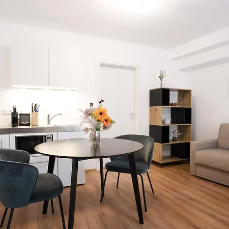 Easy-flat Hauptplatz - Center With A Kitchen 빌라흐