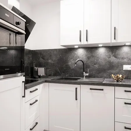 Easy-flat Hauptplatz - Center With A Kitchen Villach