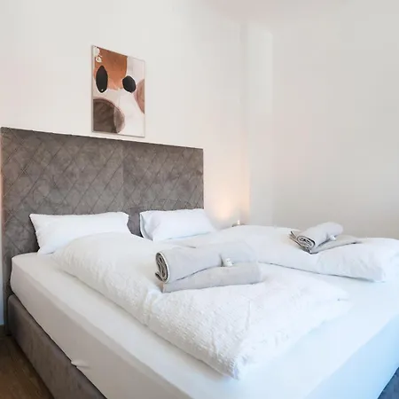 Easy-flat Hauptplatz - Center With A Kitchen Villach
