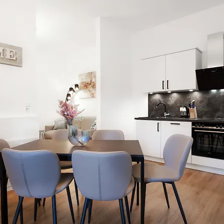 Easy-flat Hauptplatz - Center With A Kitchen Villach