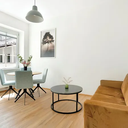 Easy-flat Hauptplatz - Center With A Kitchen Apartment *